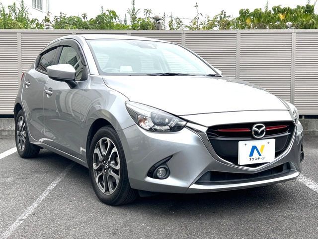 MAZDA DEMIO 2016