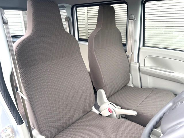 NISSAN NV100 CLIPPER 2025