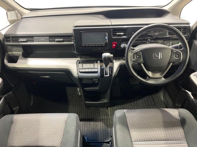 HONDA STEPWAGON SPADA 2015