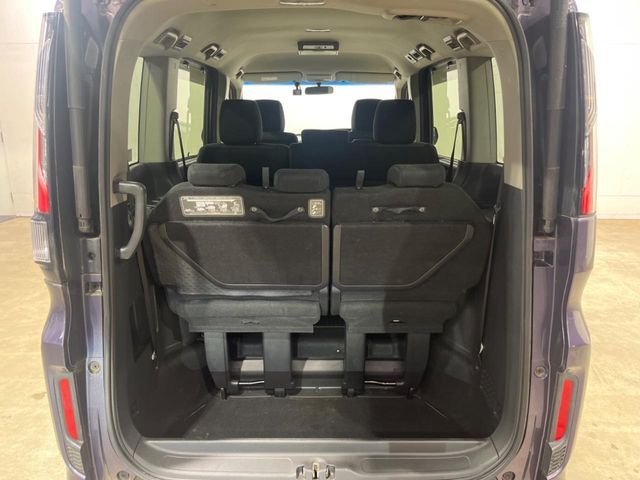 HONDA STEPWAGON SPADA 2015