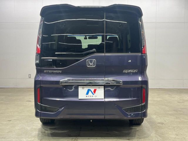 HONDA STEPWAGON SPADA 2015