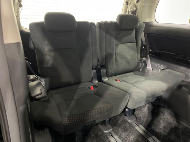 TOYOTA VELLFIRE 2010