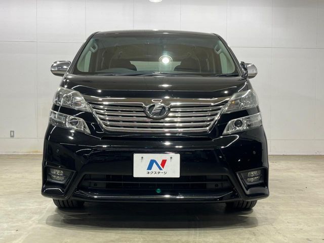 TOYOTA VELLFIRE 2010