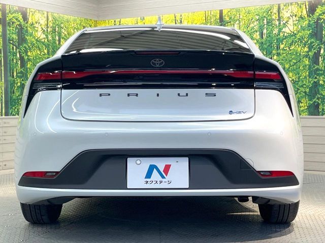 TOYOTA PRIUS 2024