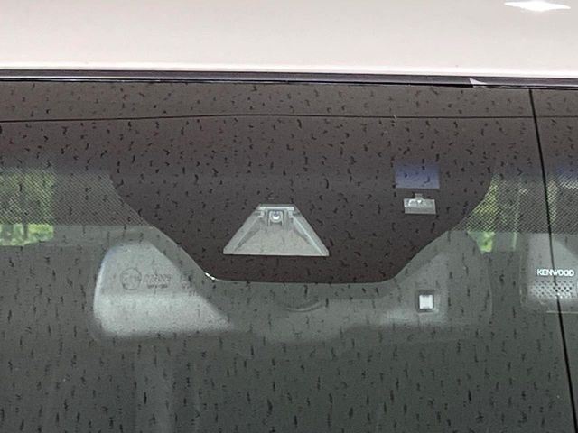 TOYOTA HARRIER HYBRID 2015