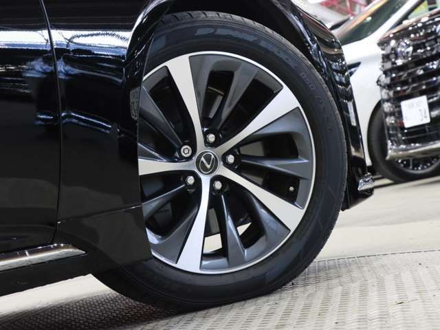 TOYOTA LEXUS LS500 2021