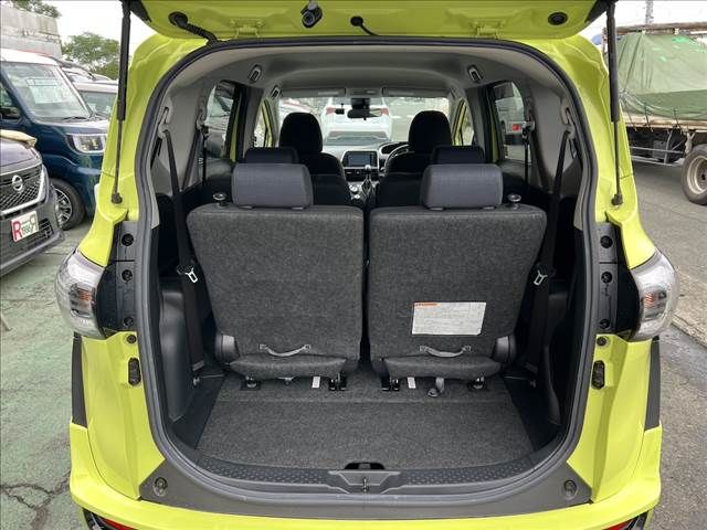 TOYOTA SIENTA 2016