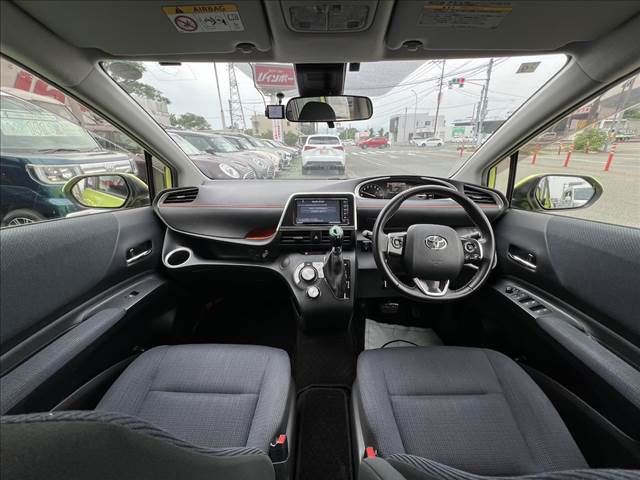 TOYOTA SIENTA 2016