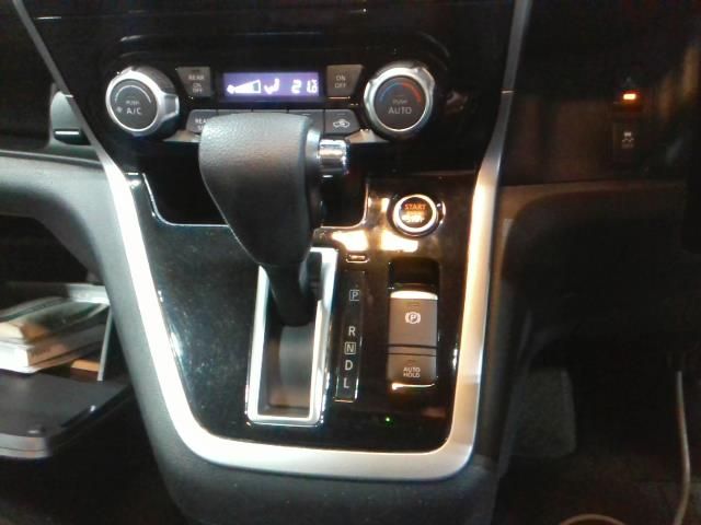 NISSAN SERENA  S-HYBRID 4WD 2016