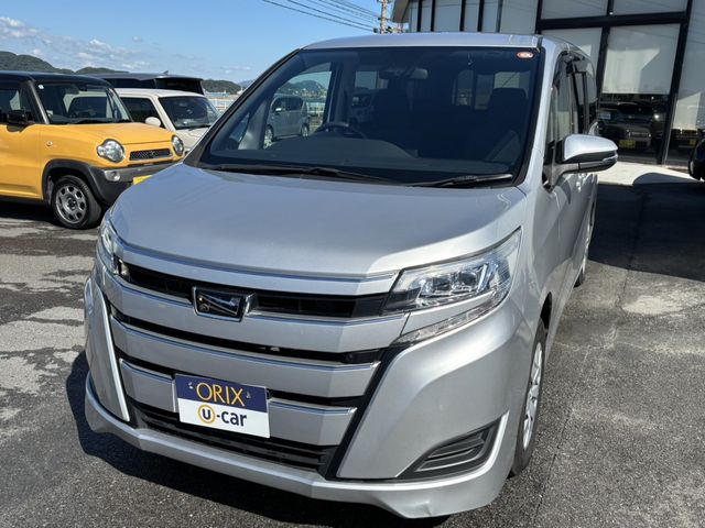 TOYOTA NOAH 2020