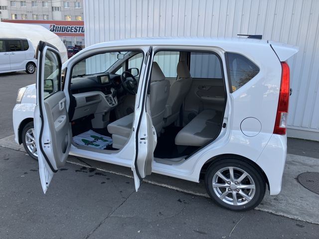 DAIHATSU MOVE 4WD 2016