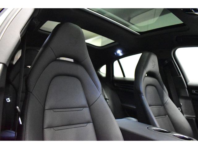 PORSCHE PORSCHE PANAMERA 2022