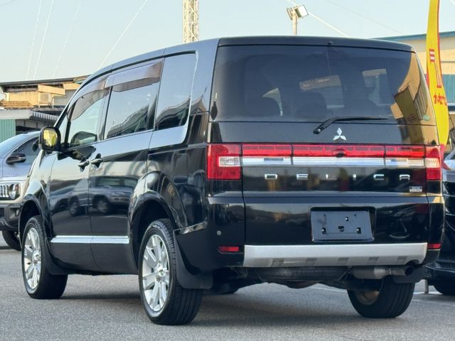 MITSUBISHI DELICA D:5 4WD 2013