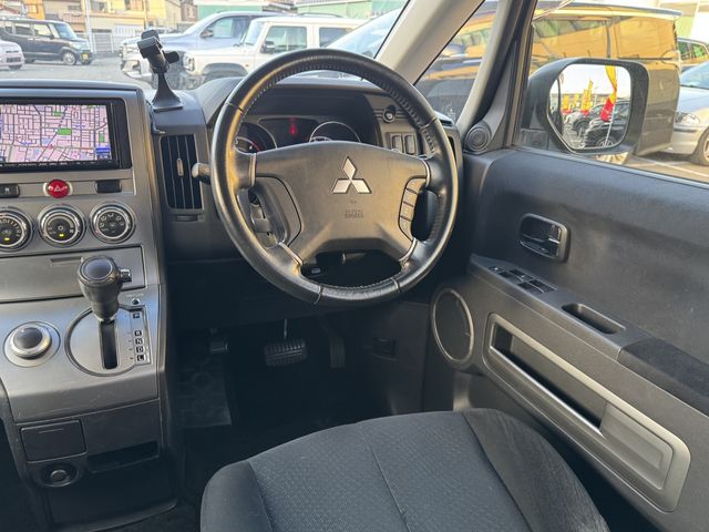 MITSUBISHI DELICA D:5 4WD 2013
