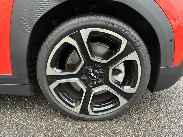 BMW MINI ACEMAN 2024