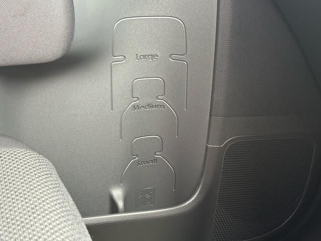 TOYOTA SIENTA HYBRID 2025