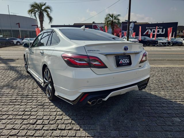 TOYOTA CROWN sedan hybrid 2019