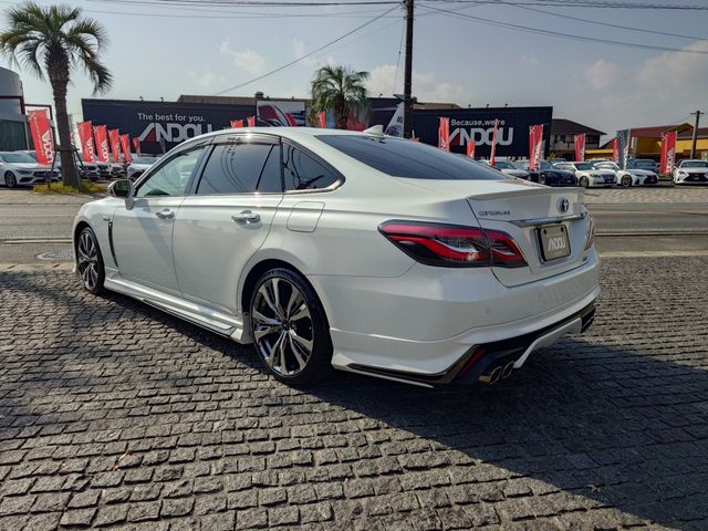 TOYOTA CROWN sedan hybrid 2019