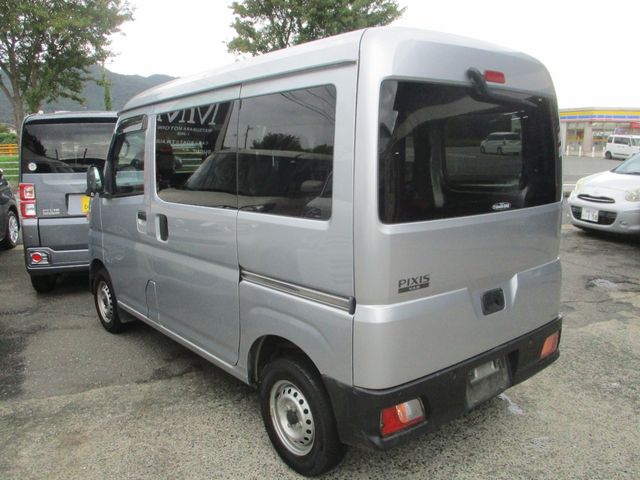 TOYOTA PIXIS van 2022