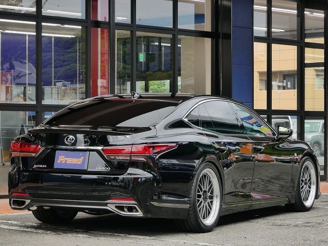 TOYOTA LEXUS LS500 2021