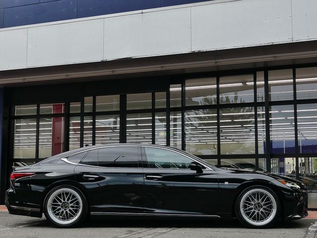 TOYOTA LEXUS LS500 2021