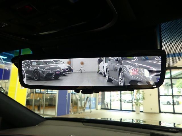 TOYOTA LEXUS LS500 2021