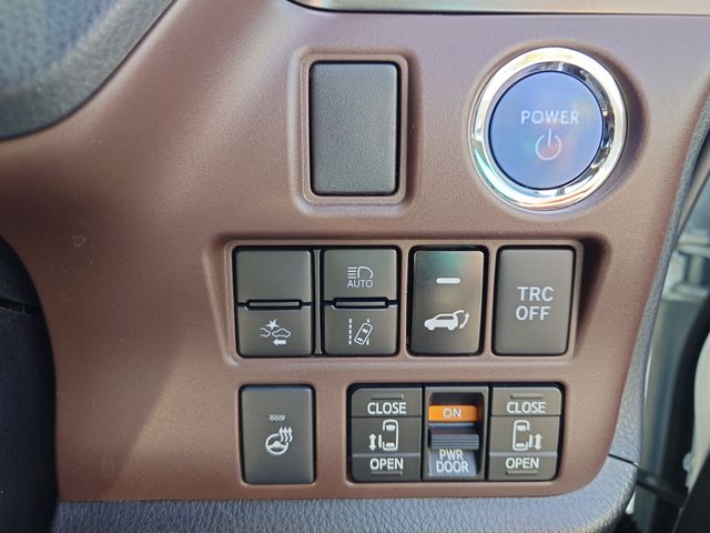 TOYOTA ESQUIRE HYBRID 2019