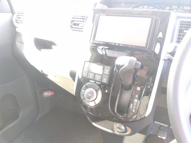 DAIHATSU TANTO CUSTOM 2015