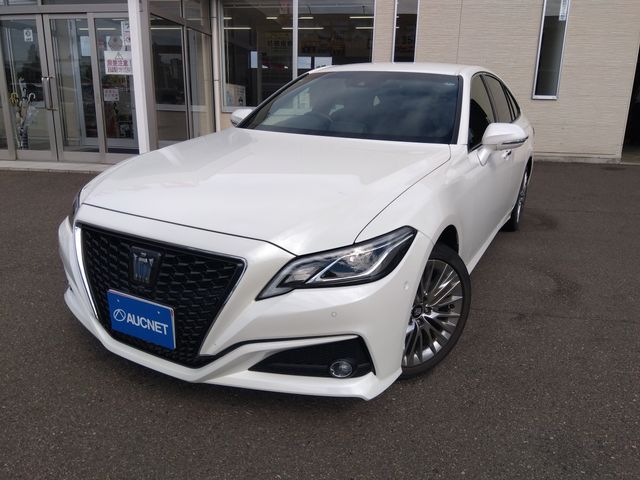 TOYOTA CROWN sedan hybrid 4WD 2020