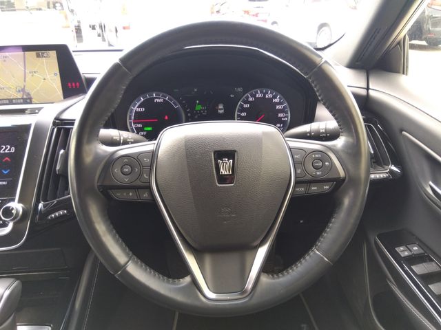 TOYOTA CROWN sedan hybrid 4WD 2020