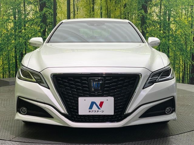 TOYOTA CROWN sedan hybrid 2019