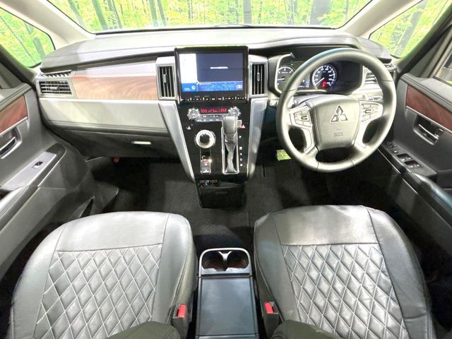 MITSUBISHI DELICA D:5 4WD 2024