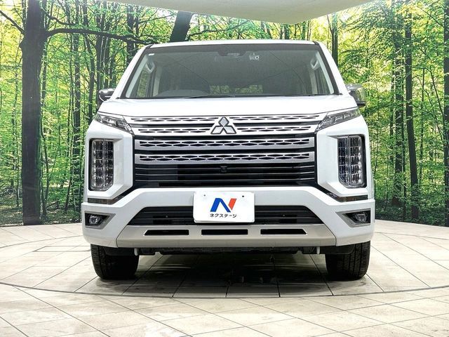 MITSUBISHI DELICA D:5 4WD 2024