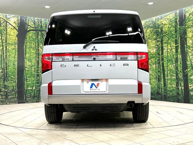 MITSUBISHI DELICA D:5 4WD 2024
