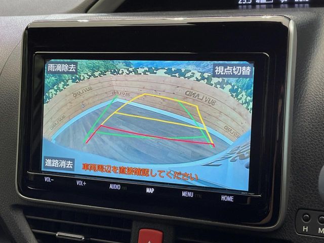 TOYOTA VOXY 4WD 2019