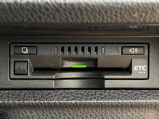 TOYOTA VOXY 4WD 2019