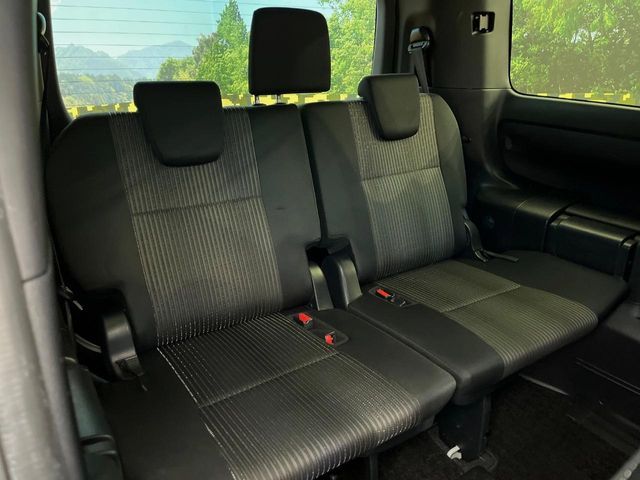 TOYOTA VOXY 4WD 2019