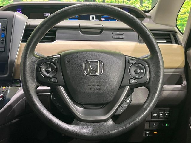 HONDA FREED HYBRID 2017