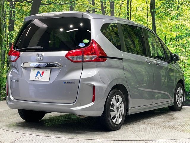 HONDA FREED HYBRID 2017