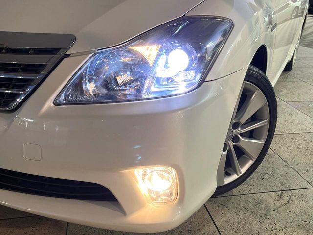 TOYOTA CROWN sedan hybrid 2010