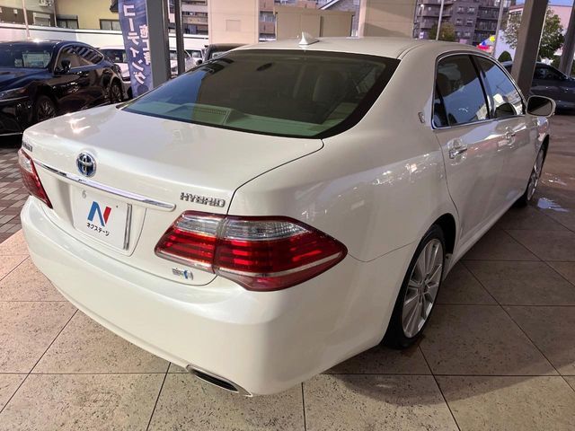 TOYOTA CROWN sedan hybrid 2010