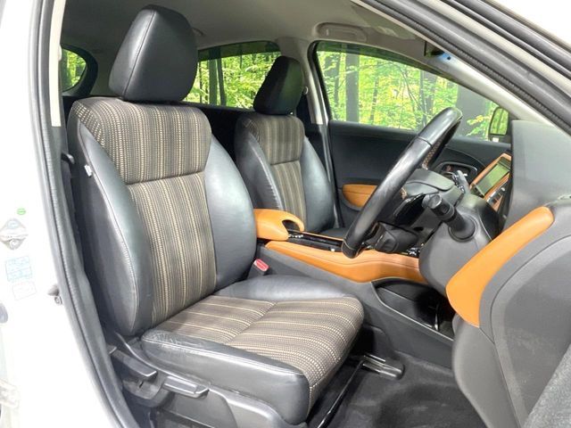 HONDA VEZEL HYBRID 2015