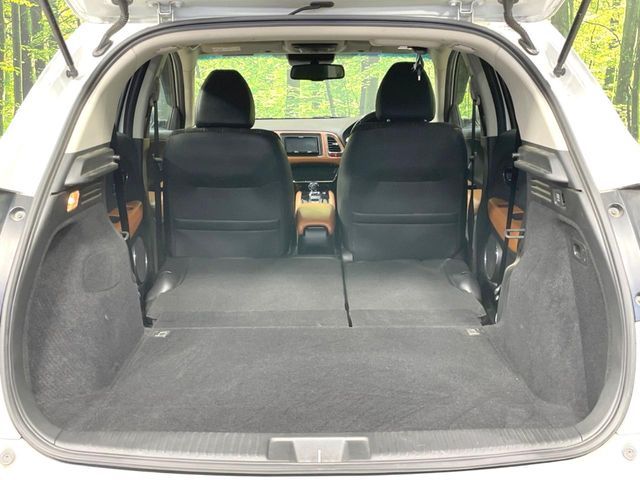 HONDA VEZEL HYBRID 2015