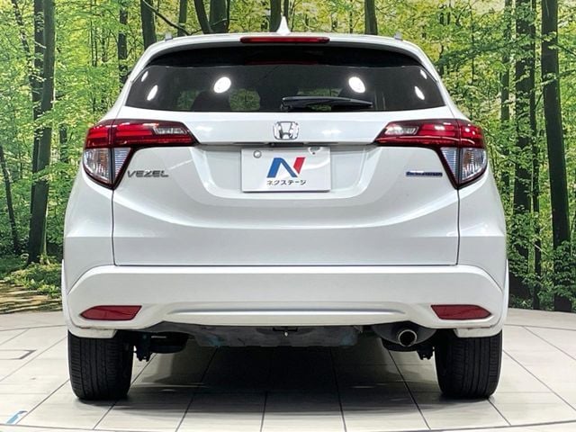 HONDA VEZEL HYBRID 2015