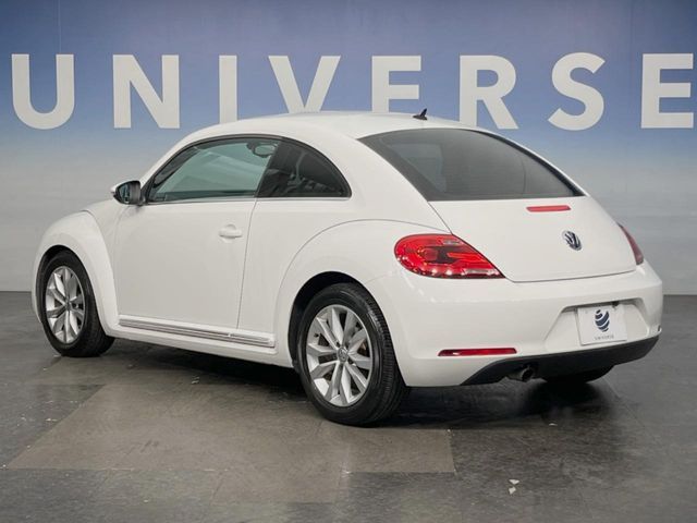 VOLKSWAGEN VOLKSWAGEN The BEETLE 2013