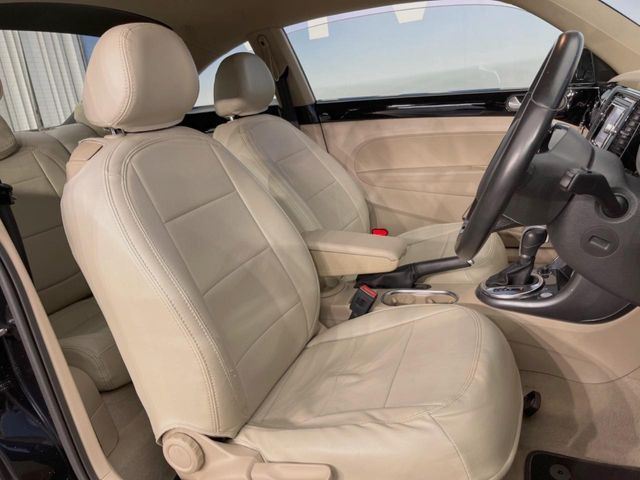 VOLKSWAGEN VOLKSWAGEN The BEETLE 2017