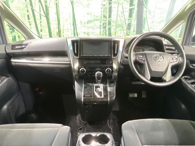 TOYOTA ALPHARD 2017