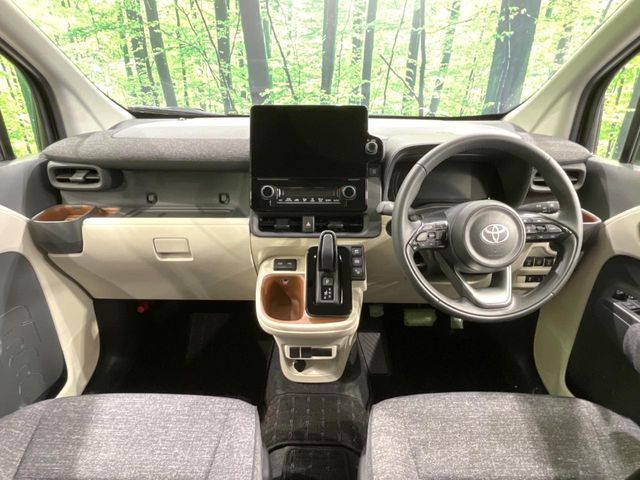 TOYOTA SIENTA HYBRID 2025