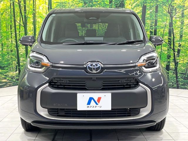 TOYOTA SIENTA HYBRID 2025