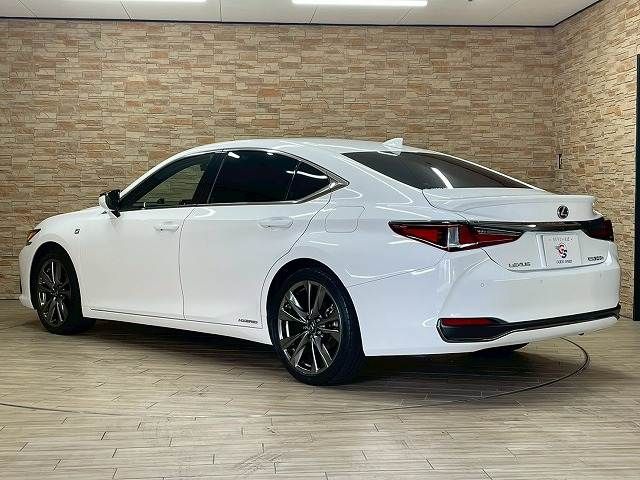 TOYOTA LEXUS ES300h 2019